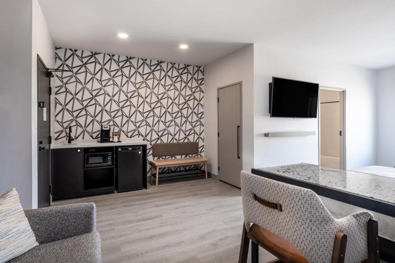 Atwell Suites - Denver Airport Tower Road By Ihg Εξωτερικό φωτογραφία